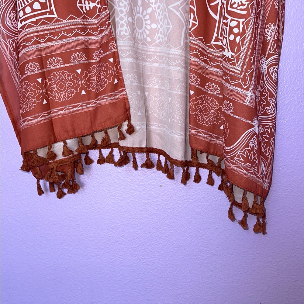 Bohemian Burnt Orange and White Kimono with tassels lining bottom - Picture 3 of 3